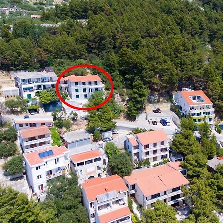 Apartments With A Parking Space Brela, Makarska - 6043 Exterior foto
