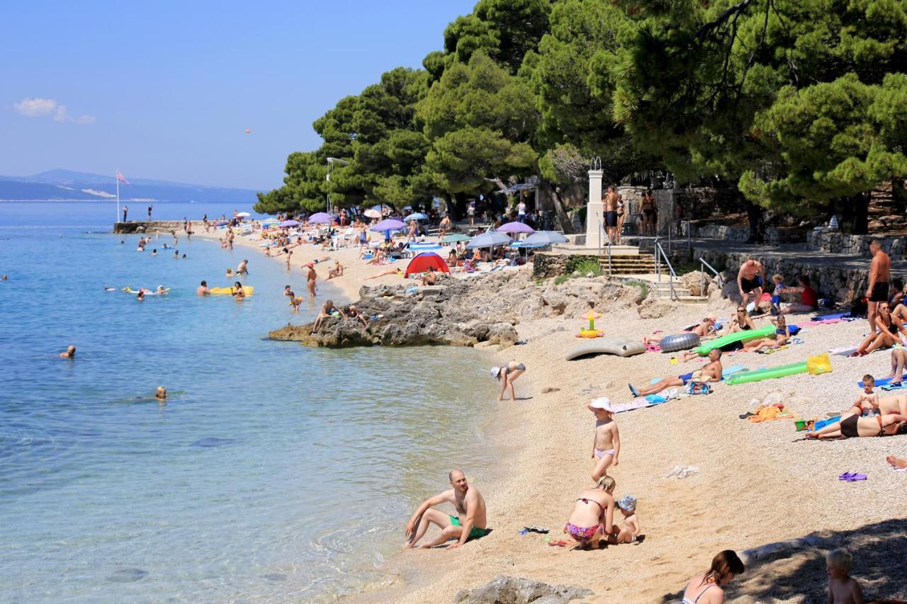 Apartments With A Parking Space Brela, Makarska - 6043 Exterior foto