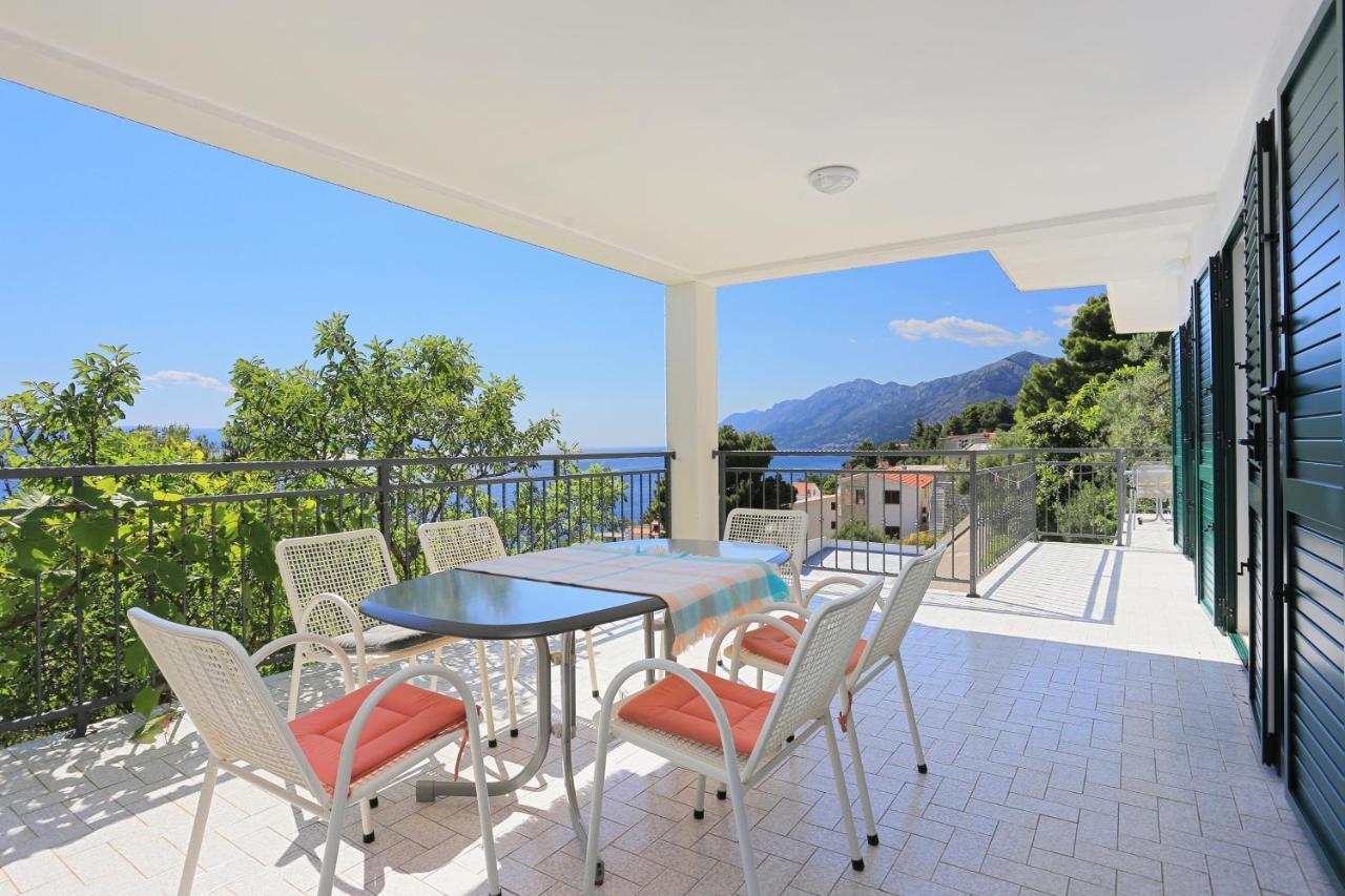Apartments With A Parking Space Brela, Makarska - 6043 Exterior foto